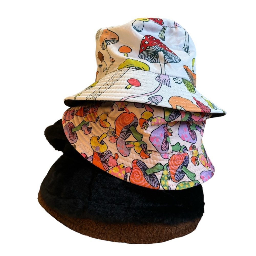 Bucket hats (various)